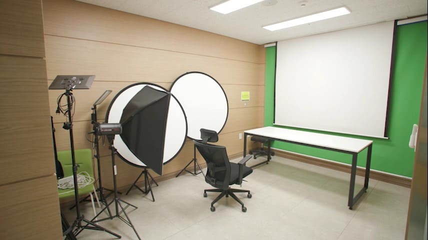 화상/공유스튜디오 이미지